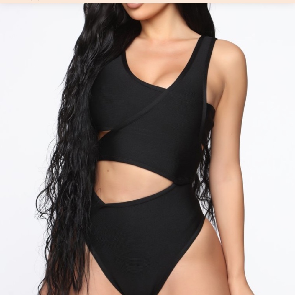 Fashion nova bodysuit